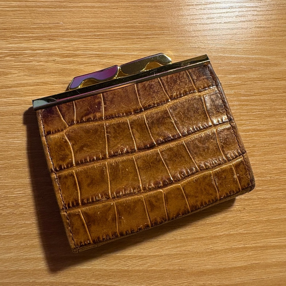 Vintage Abas Croc-Embossed Kiss-Lock Coin Purse | Brown | Sturdy Leather - Picture 11 of 12